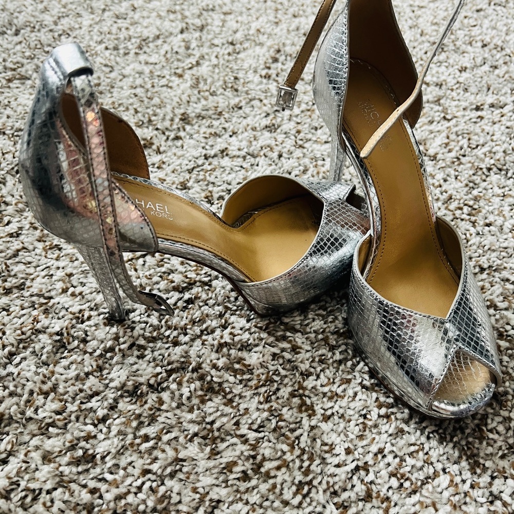 Michael Kors Metallic Silver Peep Toe Heels